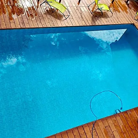 Cresto Bed & Breakfast 4*
